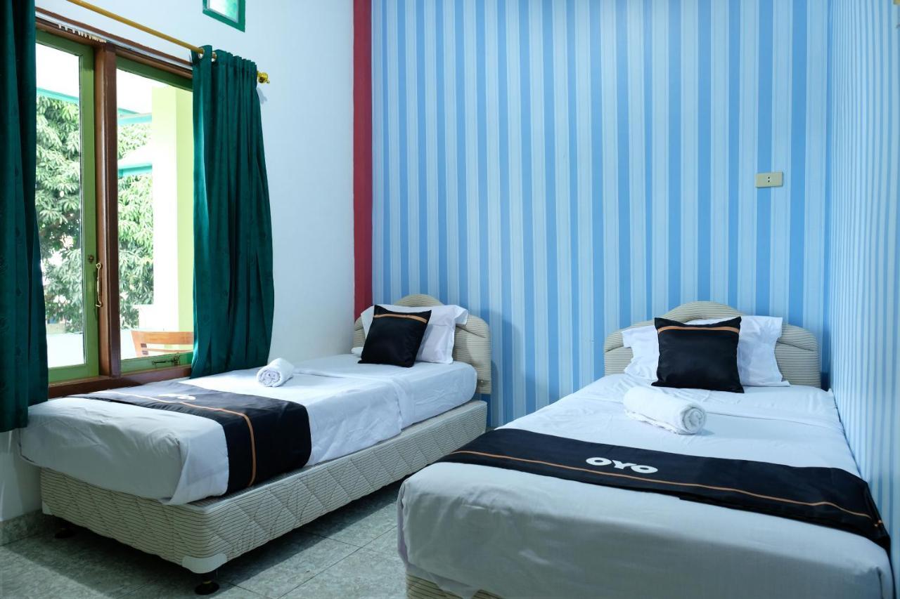 Oyo 2186 Esbe Hotel Syariah Tanjung Pandan Exterior photo